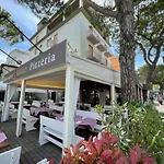 Hotel Cristina 2*