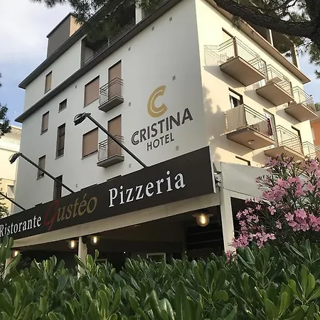Cristina Hotel 2*
