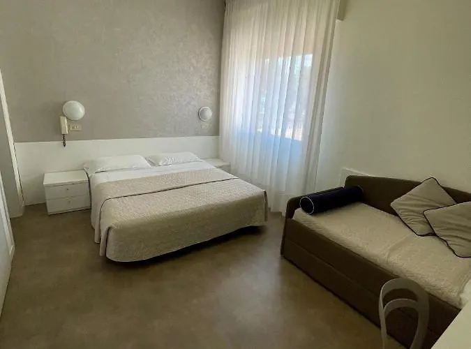 Cristina Ξενοδοχείο