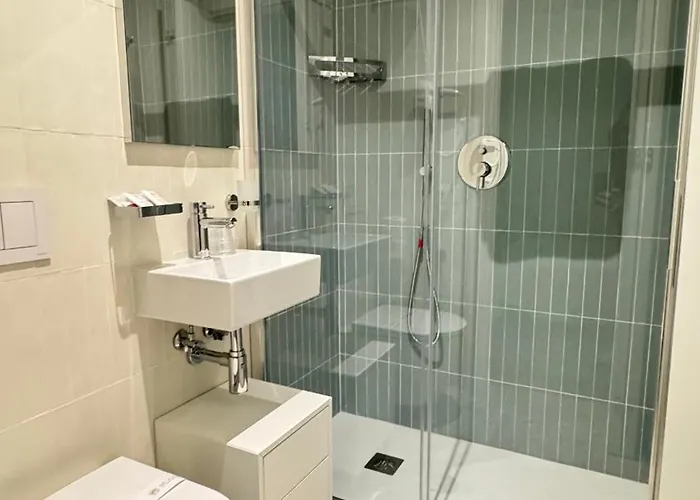 Cristina Ξενοδοχείο 2*