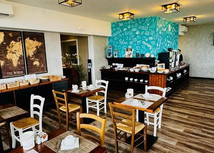 Ξενοδοχείο Cristina 2*