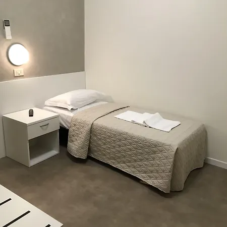 Cristina Hotel