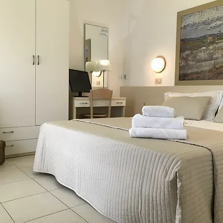 Hotell Cristina 2*